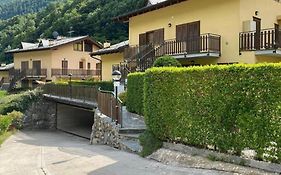 Appartamento con Giardino e Vista sulla Valmalenco